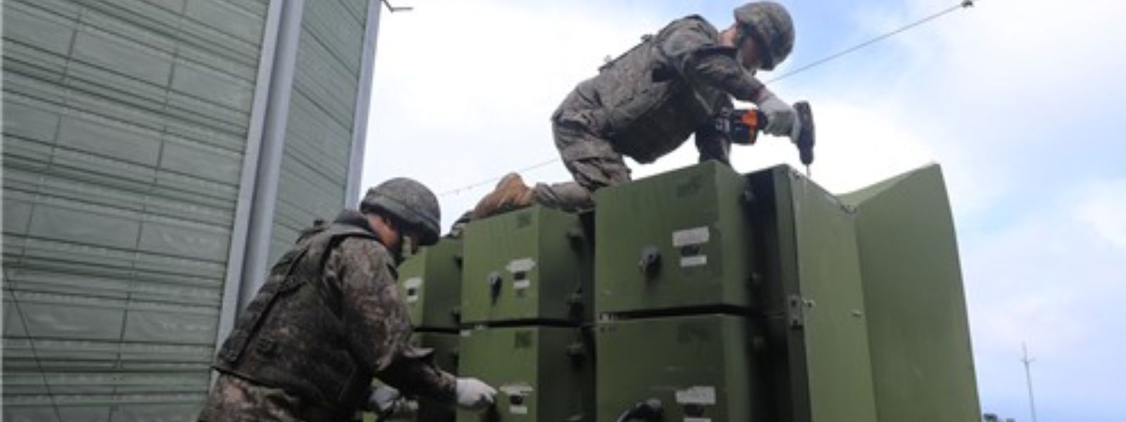 S. Korea Dismantles Loudspeakers Along Border